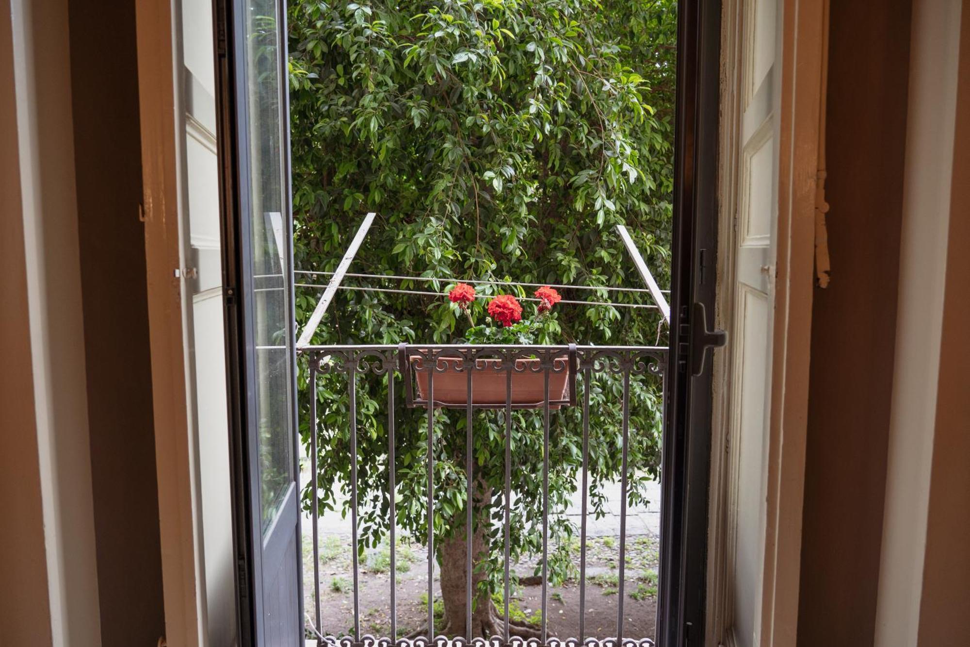 Bed And Books Bed & Breakfast CTA Exterior foto