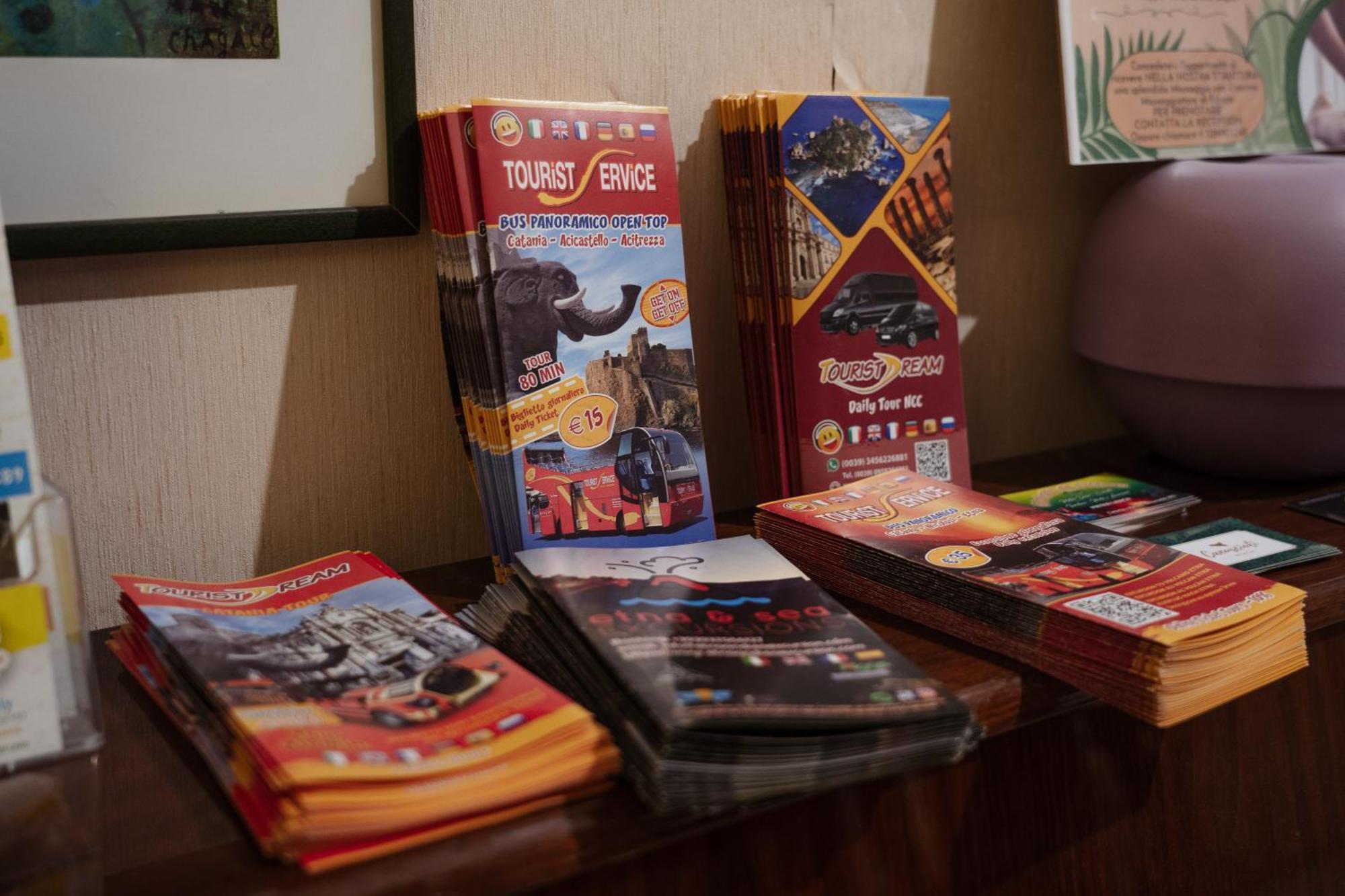 Bed And Books Bed & Breakfast CTA Exterior foto